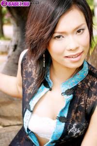 Ae Marikarn голая в своей деревне aema0273.jpg