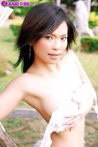 Ae Marikarn голая в своей деревне aema0231.jpg