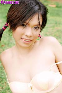 Голая Ae Marikarn играет с мячиком aema0374.jpg