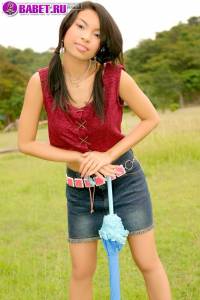 Amara Bhunawat показывает нам пизду ambh0433.jpg