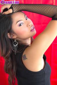 Amara Bhunawat в роли проститутки ambh070632.jpg