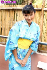 Angela Lin раздевается на лавочке anli0204.jpg