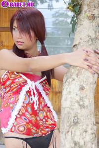 April Lim играет с любимым самотыком apli0228.jpg