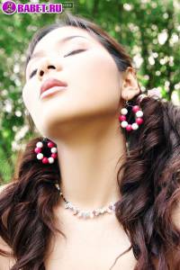 Arisa Sunaree голая в собственном саду arsu0474.jpg