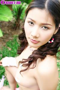 Arisa Sunaree голая в собственном саду arsu0481.jpg