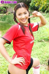 Arisa Sunaree голая подерживает национальную сборную arsu0380.jpg