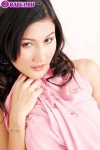 Jennifer Lee показывает сиськи jele0577.jpg