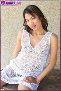 Judy Virada показывает дырочки juvi0324.jpg