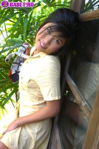 Jam Jaminga показывает дырочки jaja0418.jpg