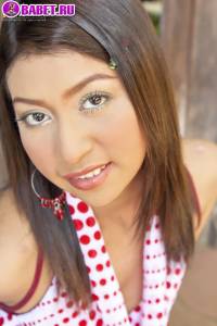 Kathryn Keawsam гладит свою писю kath0178.jpg