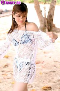 Голая Katie Chung в воде kach0520.jpg