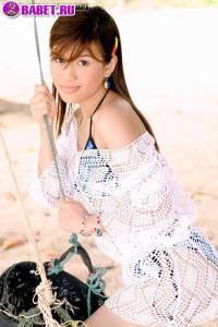 Голая Katie Chung в воде kach0568.jpg