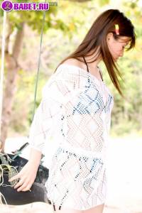 Голая Katie Chung в воде kach0529.jpg