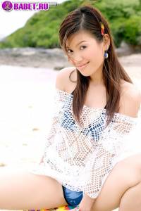 Голая Katie Chung в воде kach0508.jpg