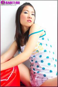 Kieko Kyo лежит без трусиков kiky0565.jpg