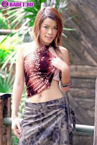 Стриптиз шоу с Kwan Galyarut kwga0273.jpg