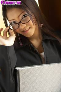 Kate Bong в офисе устроила стриптиз kabo0181.jpg