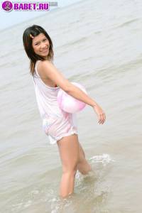 Loretta Lee голая на пляже lole0126.jpg