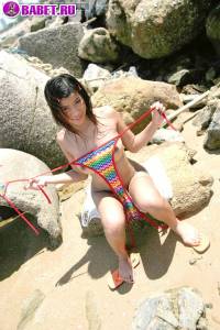 Loretta Lee голая на пляже lole0170.jpg