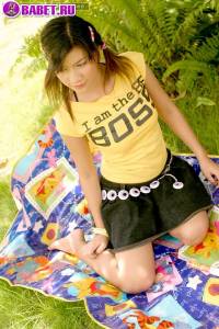 Loretta Lee на природе мастурбирует пизду lole0346.jpg