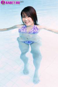 Lorita Ivy купается в боссейне без одежды loiv0332.jpg