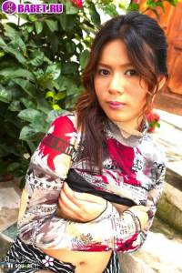 Фото голой Make Dawan во дворе mada0623.jpg