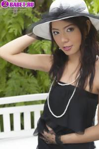 Стриптиз Mikiko Toyo в саду mito0446.jpg