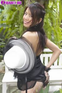 Стриптиз Mikiko Toyo в саду mito0409.jpg