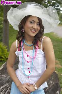 Голая Milk Yada на природе milk0627.jpg