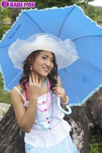 Голая Milk Yada на природе milk0662.jpg