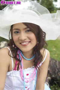 Голая Milk Yada на природе milk0632.jpg