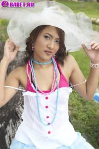 Голая Milk Yada на природе milk0622.jpg