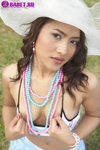 Голая Milk Yada на природе milk0668.jpg