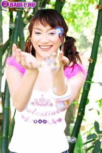 Голенькая Mind Sumonrat на столе misu0442.jpg