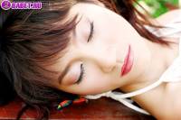 Голенькая Mind Sumonrat на столе misu0466.jpg