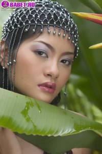 Голенькая Mona Choi на природе mona0677.jpg