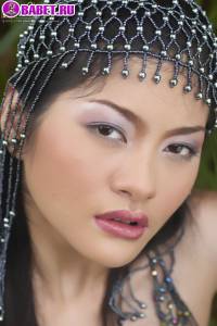 Голенькая Mona Choi на природе mona0646.jpg