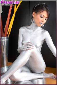 Голая Naomi Chatee снимается в эро арте nach20641.jpg