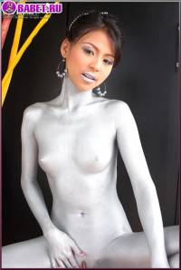 Голая Naomi Chatee снимается в эро арте nach20679.jpg