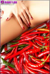 Эротические фото Naomi Chatee с перцами nach20477.jpg
