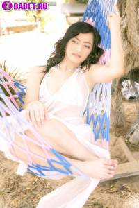 Домашние фото Natalee Cambell в гамаке naca0683.jpg