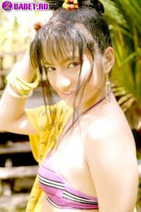 Natalee Cambell гладит свою писю на ступеньках naca0447.jpg