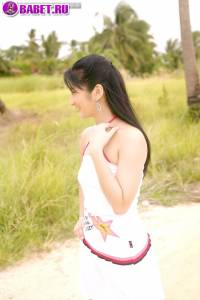 Голая Natalee Cambell гулят по траве naca0255.jpg