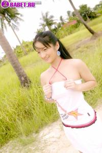 Голая Natalee Cambell гулят по траве naca0251.jpg