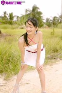 Голая Natalee Cambell гулят по траве naca0224.jpg