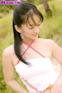 Голая Natalee Cambell гулят по траве naca0227.jpg