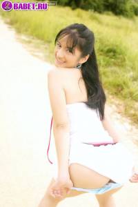 Голая Natalee Cambell гулят по траве naca0234.jpg