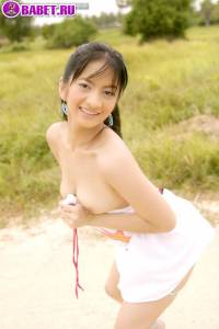 Голая Natalee Cambell гулят по траве naca0260.jpg