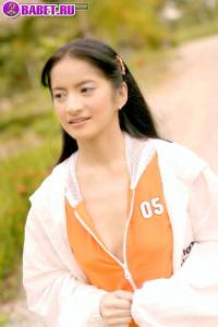 Эротические фото Natalee Cambell на природе naca0120.jpg