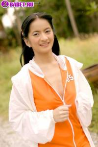 Эротические фото Natalee Cambell на природе naca0126.jpg